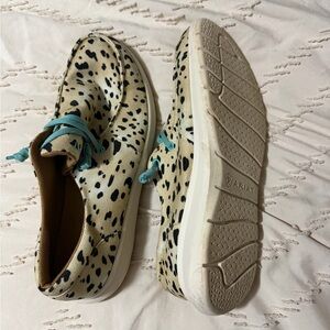 Ariat Beige Leopard-Print Canvas Sneakers with Teal Laces